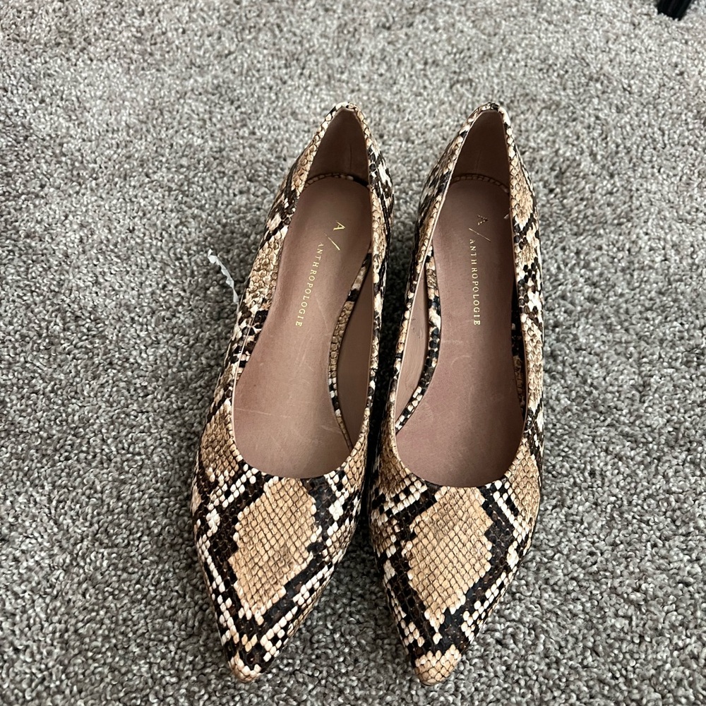 NWOT Anthropologie Snakeskin Patterned shoes